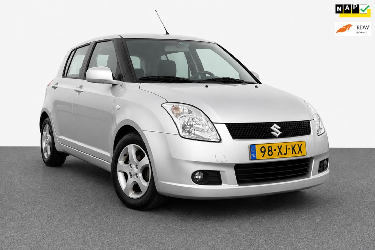 Suzuki Swift - 1.5 Exclusive / 2Eigenaar / Dealer onderhouden/ Nap / Automaat - AutoWereld.nl