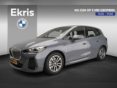 BMW 2-serie Active Tourer - 220i | M-Sportpakket | LED | Navigatie | Sportstoelen | Stoelverwarming | Keyles go | DAB
