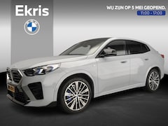 BMW X2 - M35i xDrive | M-Sportpakket | LED | Leder | Navigatie | Schuifdak | Sportstoelen | Keyles
