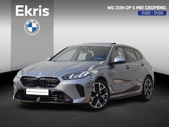 BMW 1-serie - 5-deurs 120 | M Sportpakket | Panodak | Getint Glas | Camera | Sportstoelen | Climate Cont