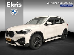 BMW X1 - sDrive18i | LED | HUD | Trekhaak | Sportstoelen | Shadow line | DAB | Hifi speakers | Alu