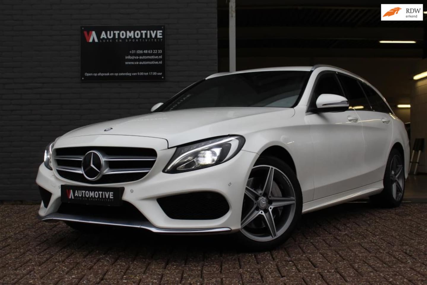 Mercedes-Benz C-klasse Estate - 300 AMG HUD AIRMATIC BURMESTER CAM DISTR COMAND - AutoWereld.nl