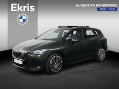 BMW 2-serie Active Tourer - 220i M Sportpakket | Harman-Kardon | Innovation Pack | Panoramadak | Comfort Access | Head