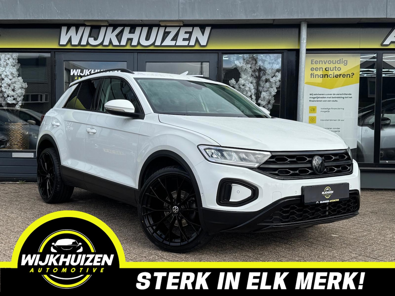 Volkswagen T-Roc - 1.0 TSI R-Line met 20 Inch !!! Bomvol opties !!! Nieuwstaat !!! - AutoWereld.nl