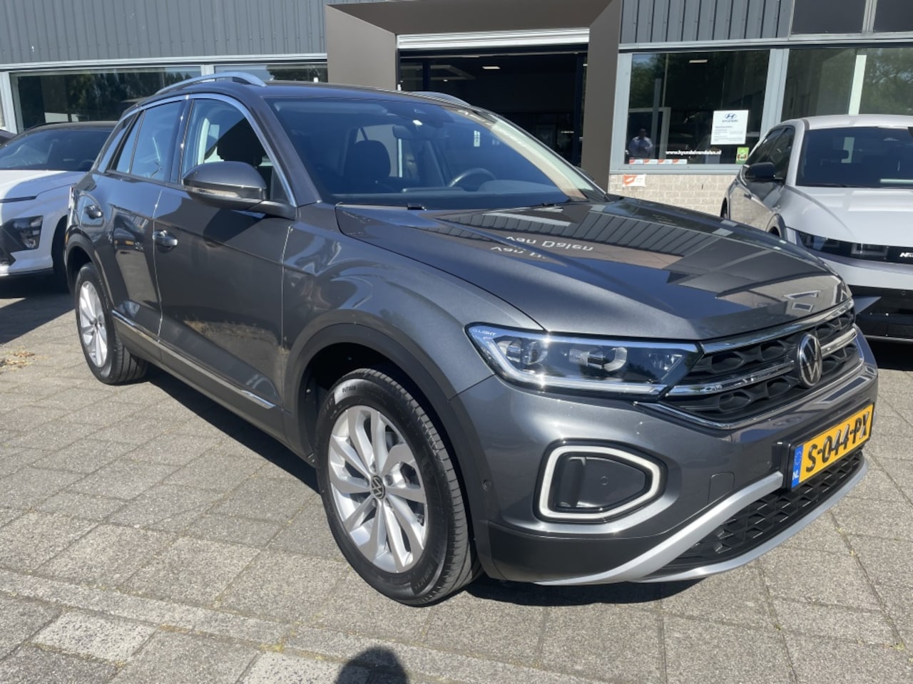 Volkswagen T-Roc - 1.5 TSI Style Trekhaak*RIJKLAARPRIJS*