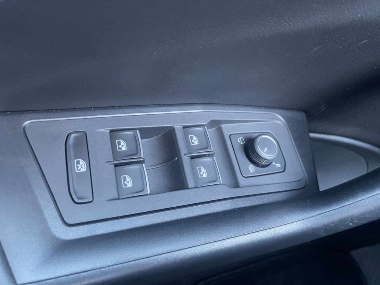 Volkswagen T-Roc - 1.5 TSI Style Trekhaak*RIJKLAARPRIJS*