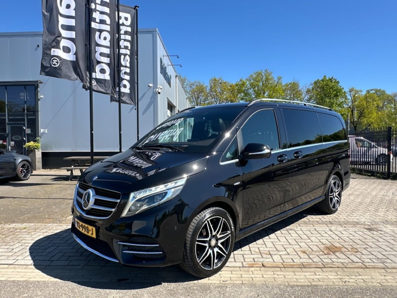 Mercedes-Benz V-klasse - 250d 4matic 2016 *AMG *Pano *Leer *Burmester *Adaptive *elek. deuren - AutoWereld.nl