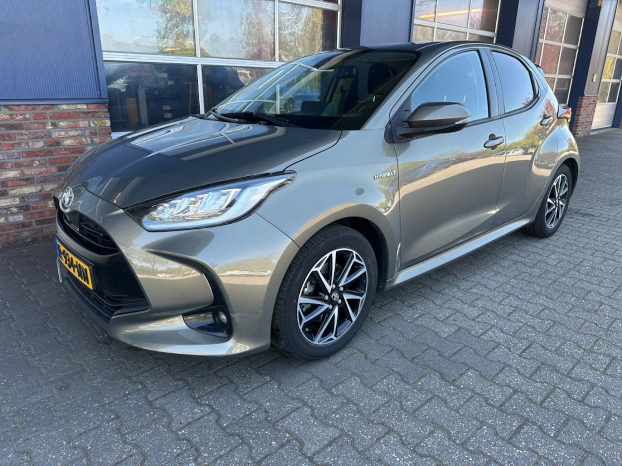 Toyota Yaris - 1.5 Hybrid Dynamic 1.5 Hybrid Dynamic, Trekhaak, Stoelverwarming, Carplay, ALL IN prijs. - AutoWereld.nl