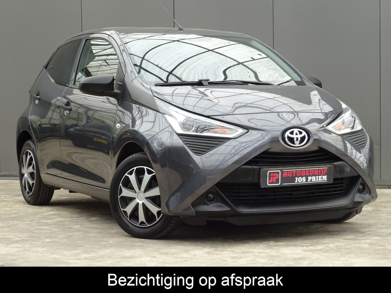 Toyota Aygo - 1.0 VVT-i x-fun * EXTRA GETINT GLAS * VOLLE TANK !! - AutoWereld.nl