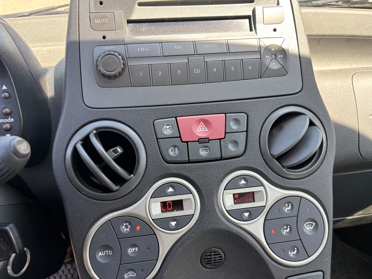 Fiat Panda - 1.2 Edizione Cool nieuwe distributier riem + wp en koppeling apk tot 30 april 2027