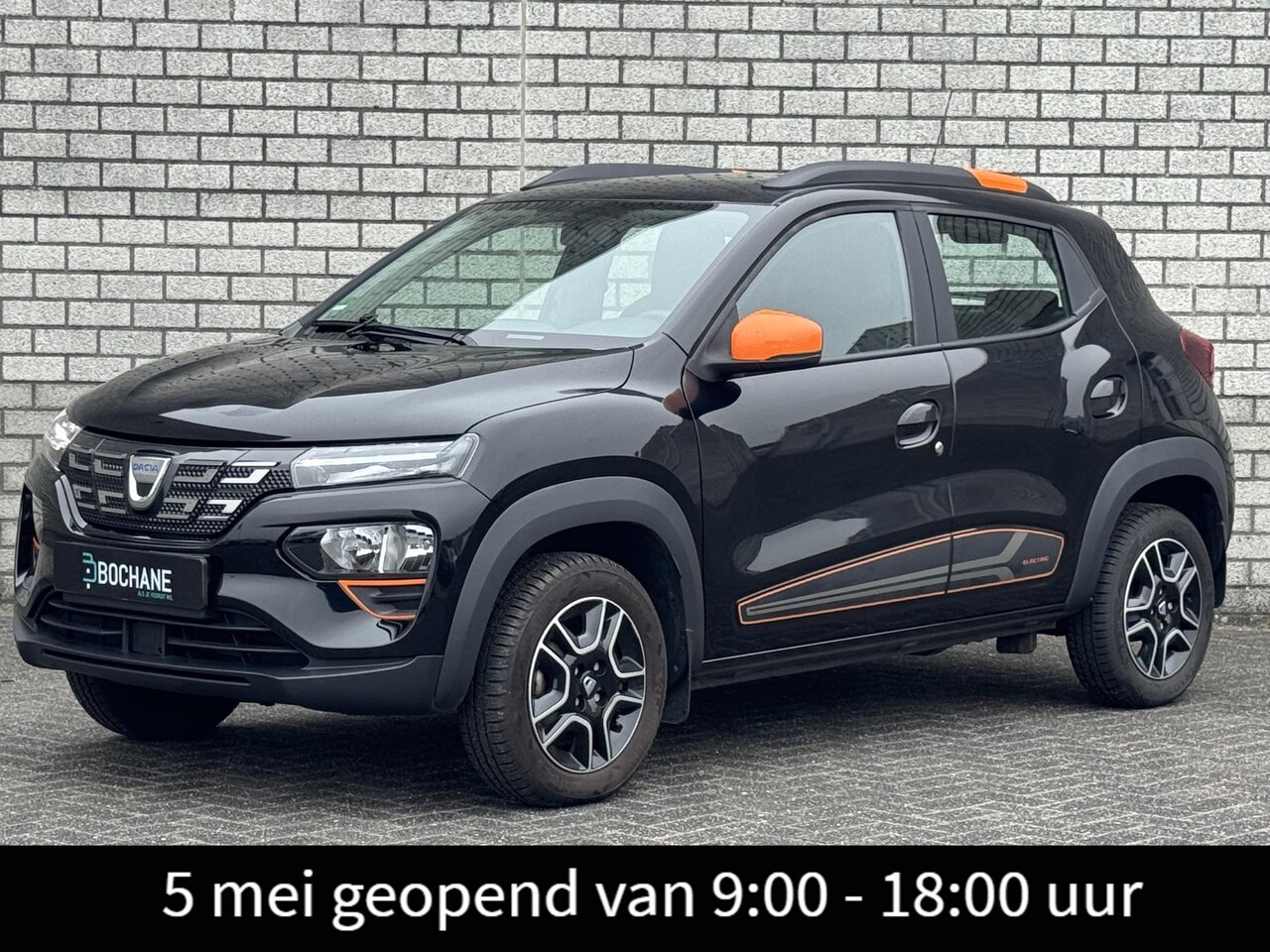 Dacia Spring - Comfort Plus 27 kWh | Achteruitrijcamera | Navigatie | DAB+ | Apple CarPlay / Android Auto - AutoWereld.nl