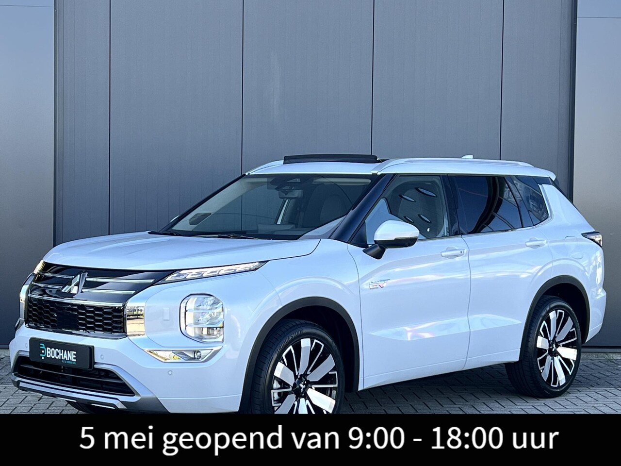 Mitsubishi Outlander - 2.4 PHEV Instyle | 360º Camera | Open dak | Elektrich bedienbare achterklep | Yamaha® Audi - AutoWereld.nl