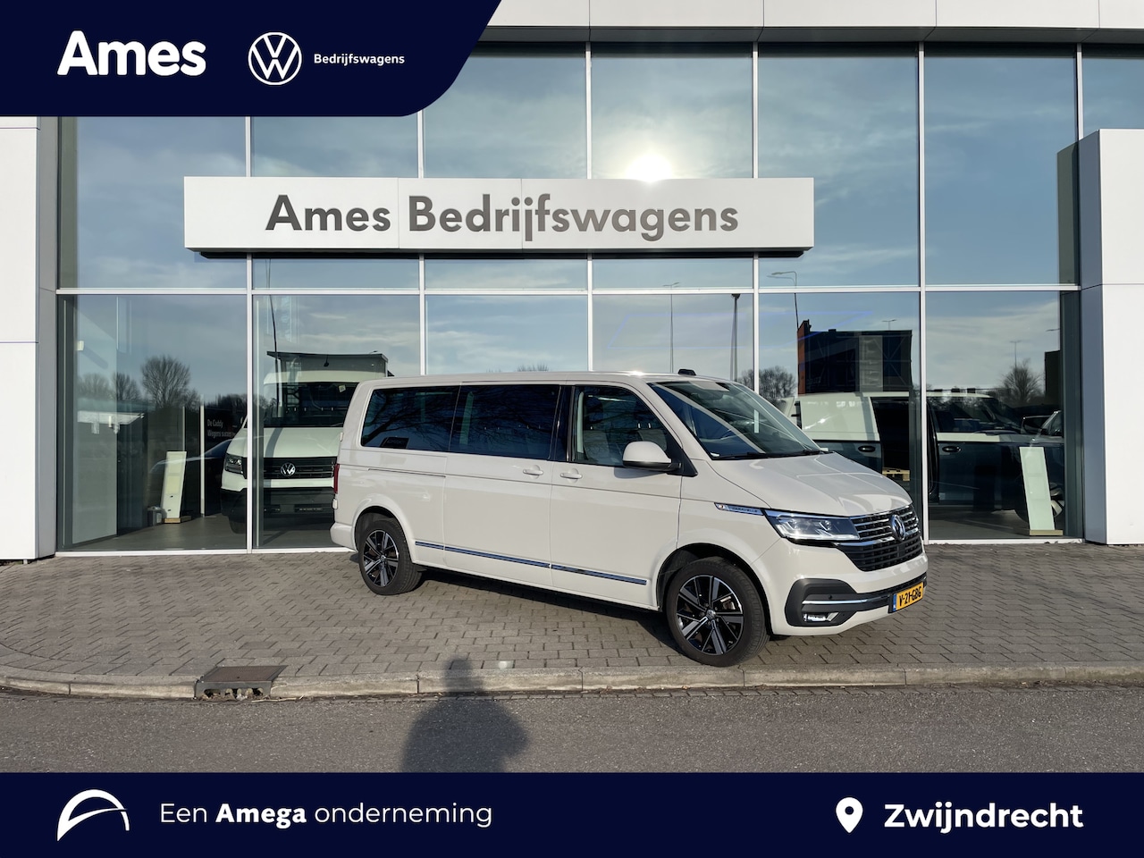 Volkswagen Transporter Caravelle - 2.0 TDI 150PK DSG DC | Led | Digital cockpit | Leer | Schuifdeuren elektrisch - AutoWereld.nl