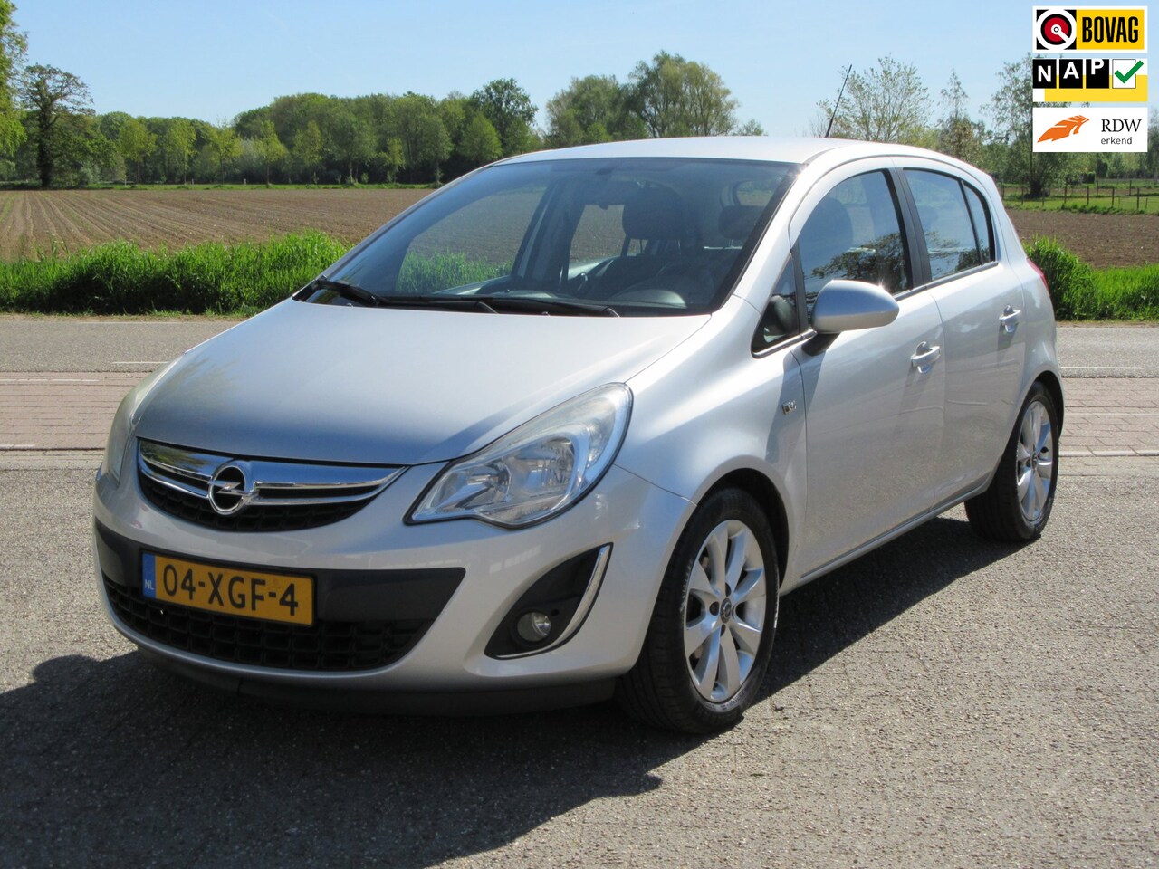 Opel Corsa - 1.2-16V Cosmo 1.2-16V Cosmo - AutoWereld.nl