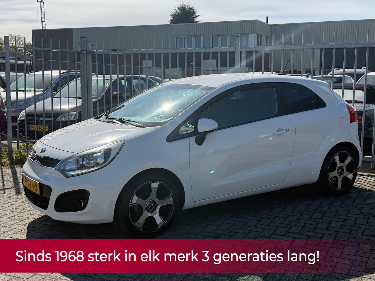 Kia Rio - 1.2 CVVT Super Pack NL AUTO NAP! NAVI l Camera l Cruise l LED l Airco ECC l LMV! TOPSTAAT - AutoWereld.nl