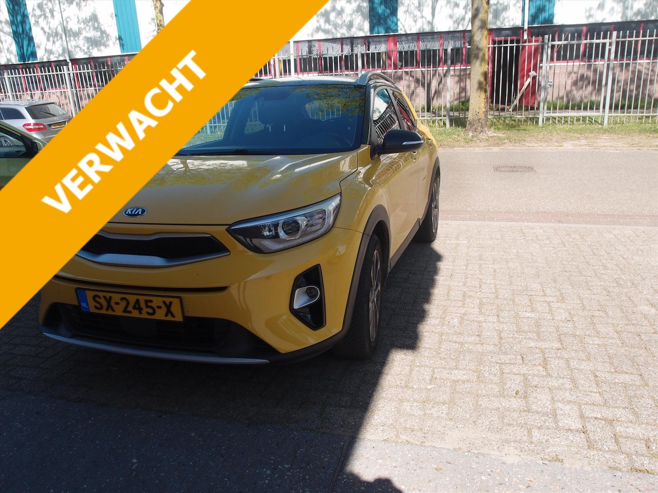 Kia Stonic - 1.0 T-GDi 120pk DynamicLine 1e Eign. - AutoWereld.nl