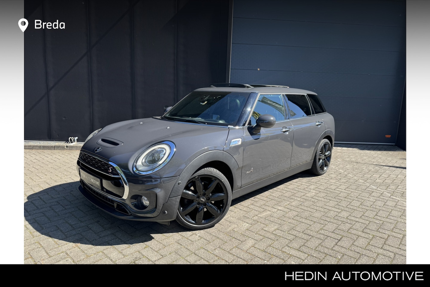MINI Clubman - 2.0 Cooper S ALL4 Serious Business Panoramadak | Harman Kardon | Afneembare Trekhaak | Hea - AutoWereld.nl
