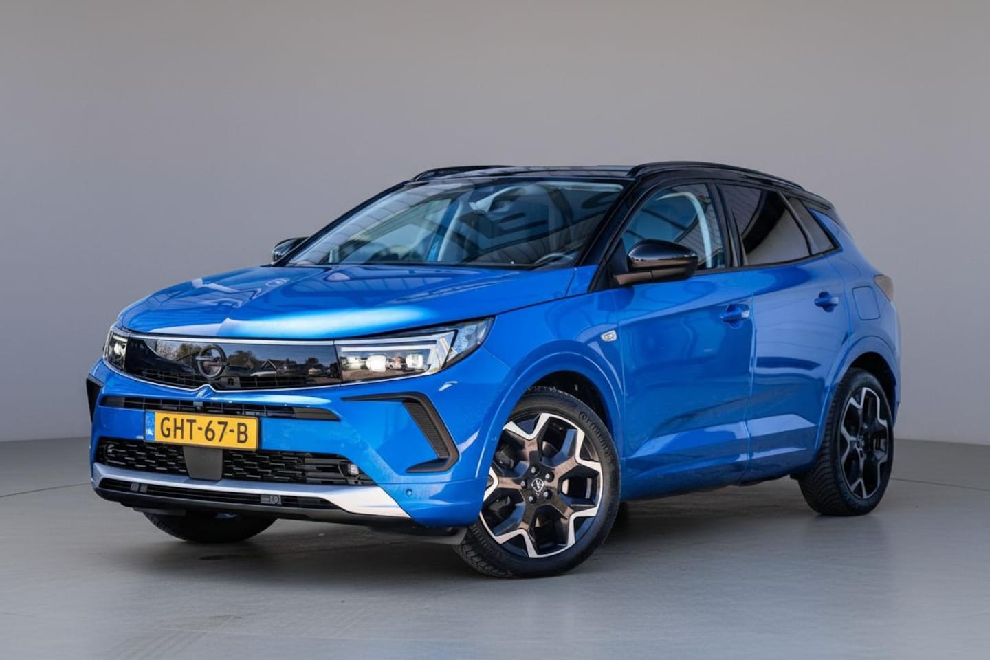 Opel Grandland - 1.6 Turbo Plug-In Hybrid Ultimate |Leder|Stoelkoeling|Elek-A.klep|360°|Carplay|Afn.trekhaa - AutoWereld.nl