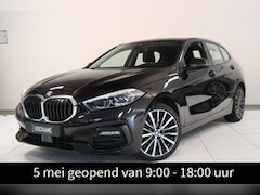BMW 1-serie - 118i Business Edition Plus | Camera | Climate control | 18"Lichtmetaal | Sport Line |