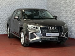 Audi Q2 - 35 TFSI 1.5 S-LINE ✅ 2026 ✅150PK VIR.COCKPIT ELEK.KLEP TOUCHSCREEN CARPLAY NAVI CAMERA MAT