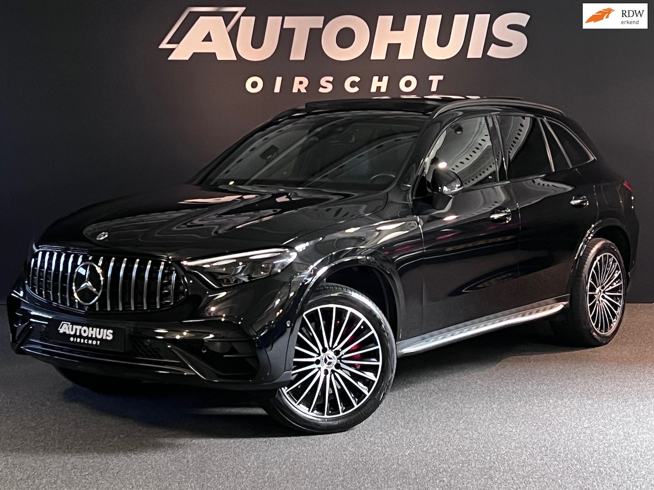 Mercedes-Benz GLC-klasse - 400e 4MATIC AMG Line Pano/ Memoryseats/ 360Camera/ Burnmester 3D/ Stuurverwarming/ Ambient - AutoWereld.nl