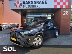 Toyota RAV4 - 2.5 Hybrid Business Plus // TREKHAAK // ADAPT. CRUISE // ELEK. ACHTERKLEP + STOEL // LEDER