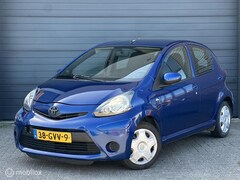 Toyota Aygo - 1.0-12V Sport | 5 Deurs | INRUILKOOPJE
