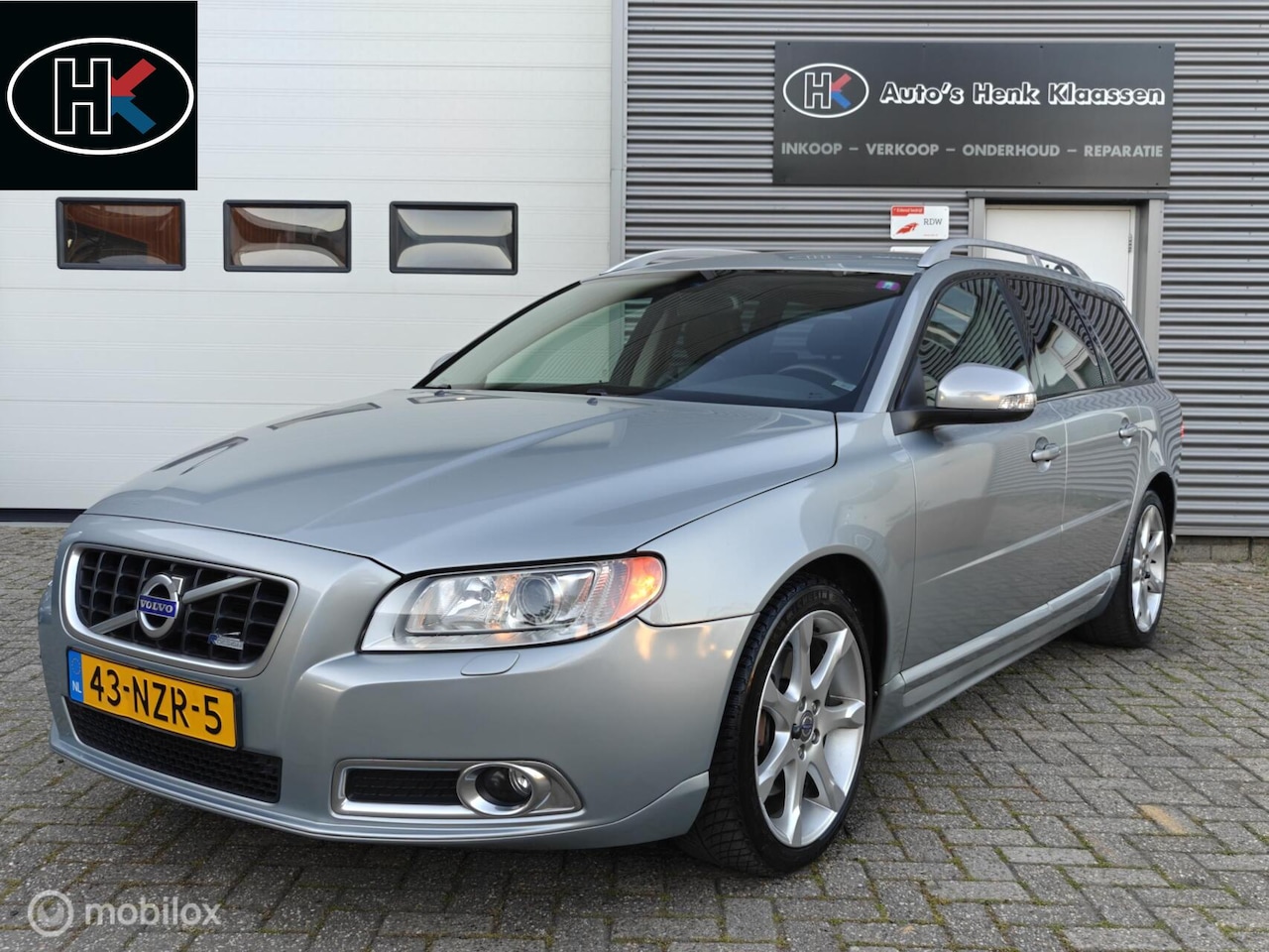 Volvo V70 - 2.0T 203pk AUTOMAAT-6 R-Design Clima PDC Trekhaak - AutoWereld.nl