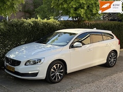 Volvo V60 - 1.5 T3 Polar+ l 2e eigenaar l Xenon l Stoel verw