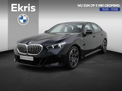BMW 5-serie - Sedan 530e M Sportpakket | Achteruitrijcamera | Driving Assistant | 19" | Lentevoordeel