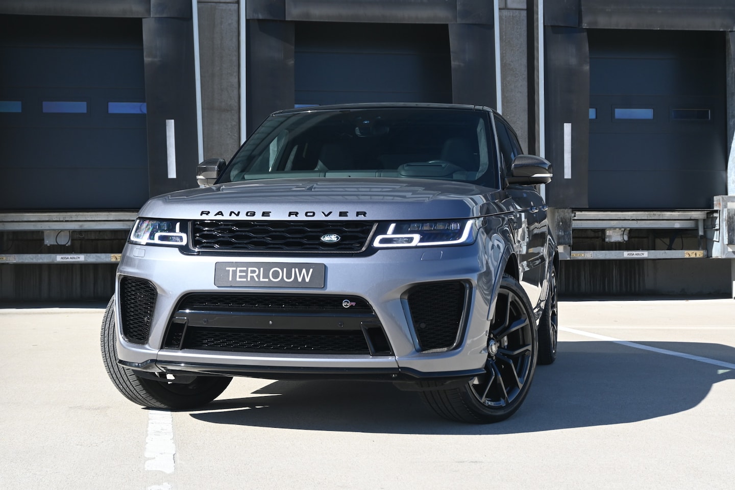 Land Rover Range Rover Sport - 5.0 V8 SC SVR 5.0 V8 SC SVR - AutoWereld.nl
