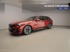 BMW 5-serie Touring - 530e | M-Sportpakket | LED | HUD | Active cruise | Panoramadak | Keyles go | DAB | Harman