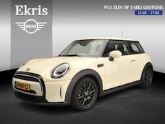 MINI One - 3-deurs / Sportstoelen / LED / PDC / Cruise / Navigatie / Alu wielen black