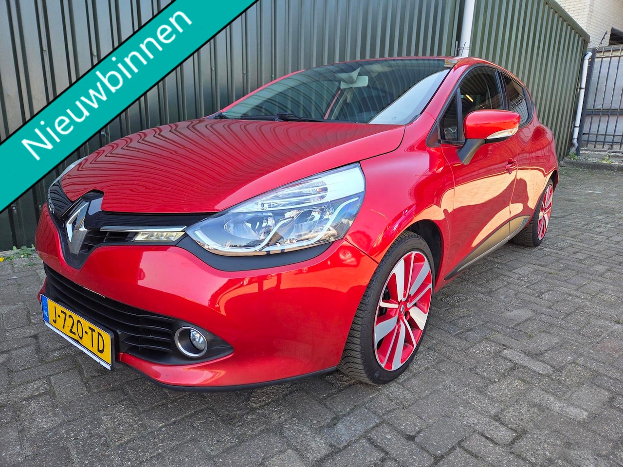 Renault Clio - 0.9 TCe SPORT DESIGN - AutoWereld.nl