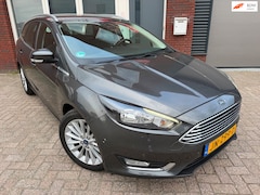 Ford Focus Wagon - 1.0 Titanium / Navi / PDC / LM / Clima / Cruise / NAP