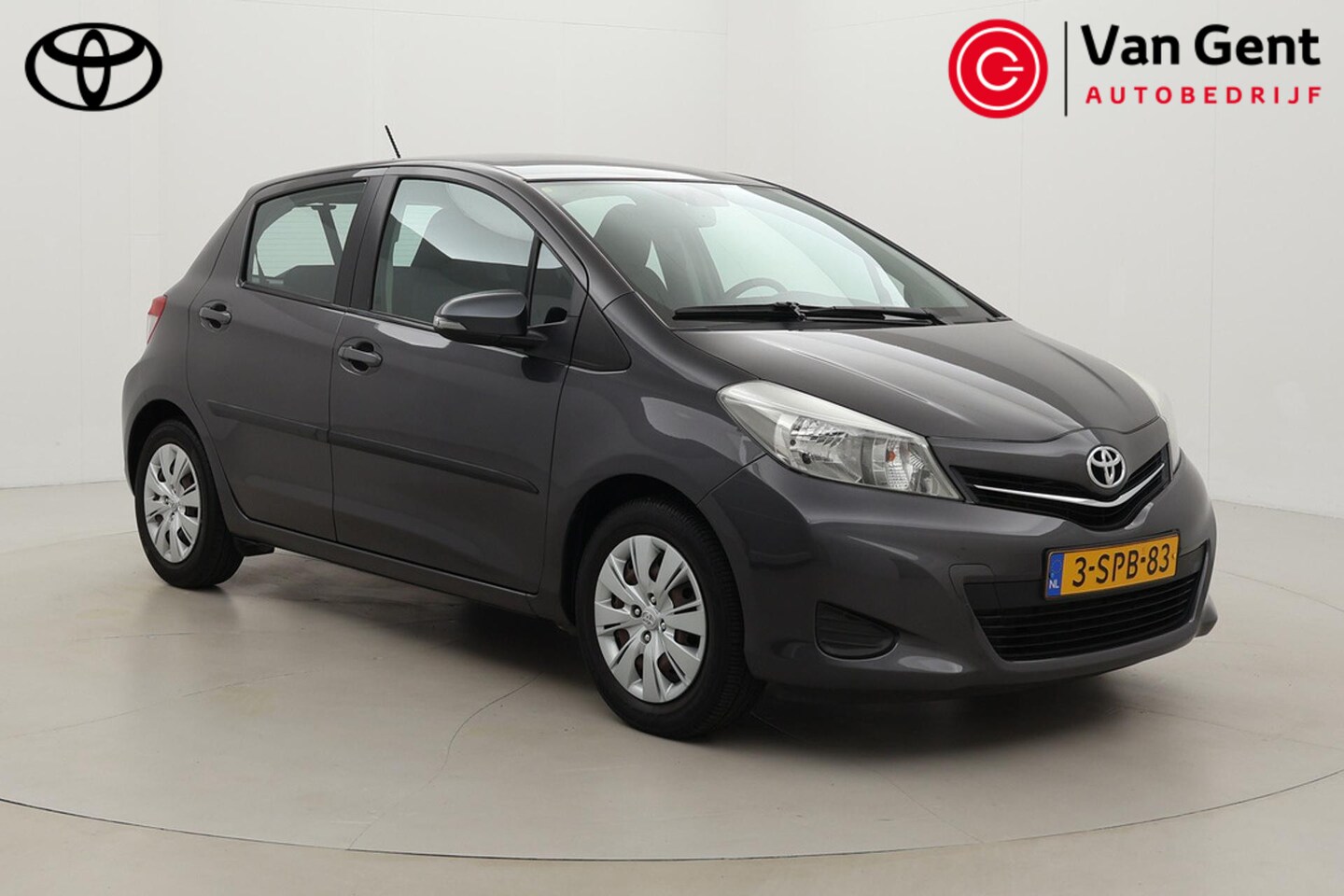 Toyota Yaris - 1.3 VVT-i Aspiration | Trekhaak | Airco | Cruise Control | Camera | Bluetooth | Elektrisch - AutoWereld.nl
