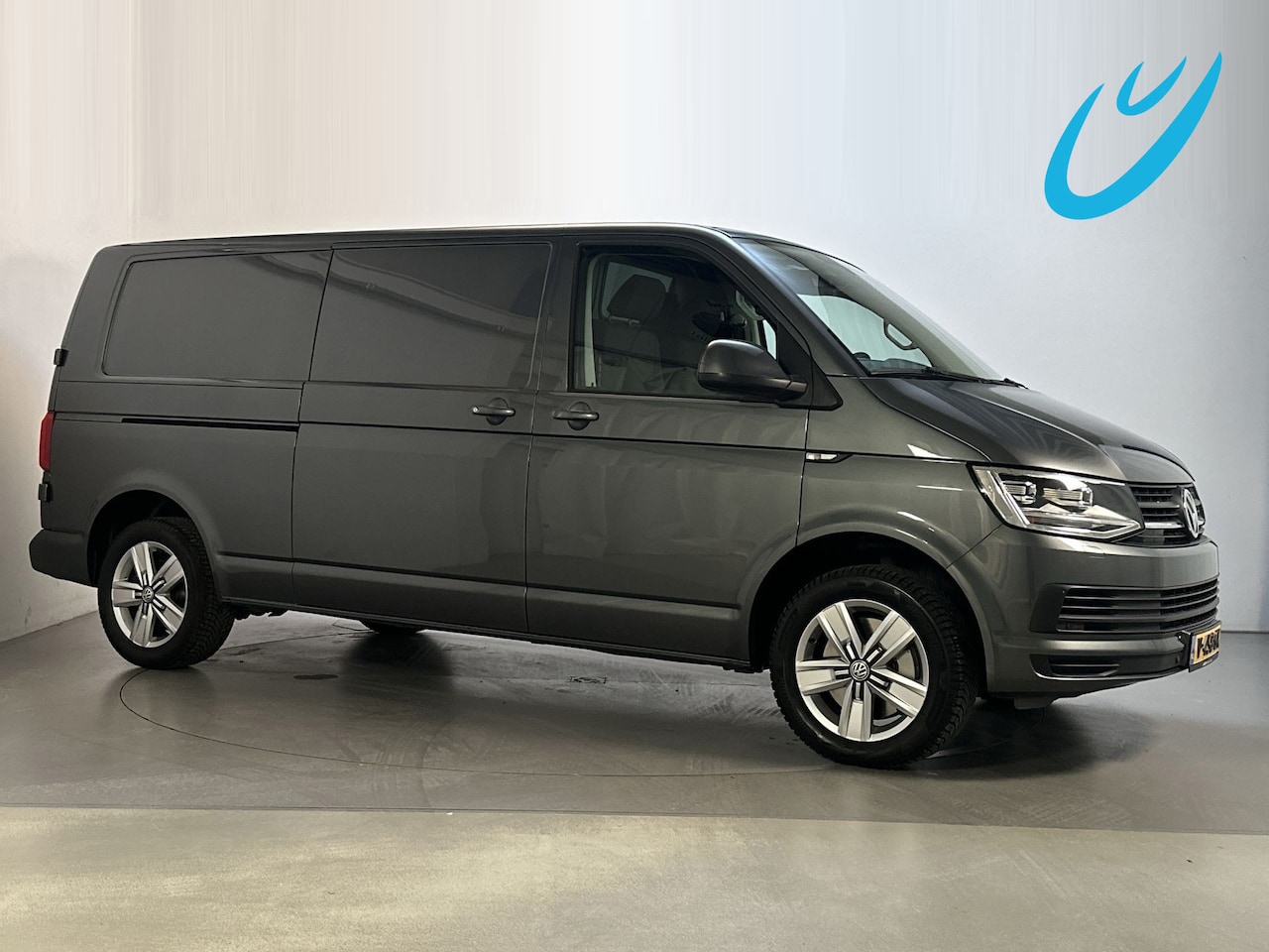 Volkswagen Transporter - 2.0 TDI DSG L2H1 Highline Parkeersensoren Navigatie LED - AutoWereld.nl