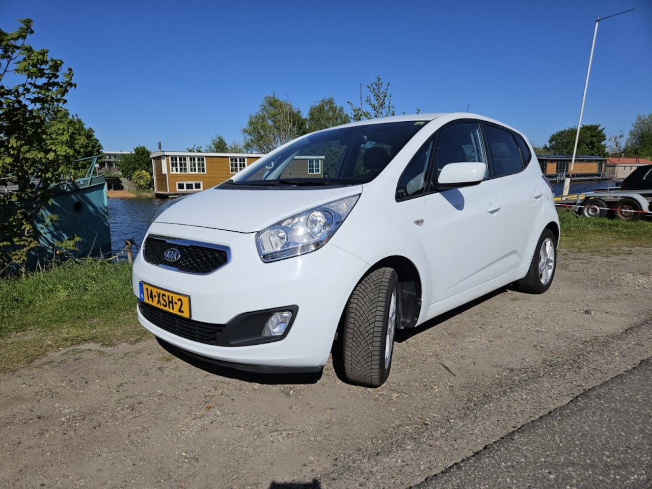 Kia Venga - 1.6 CVVT Plus Pack | Trekhaak| Navi| Camera - AutoWereld.nl