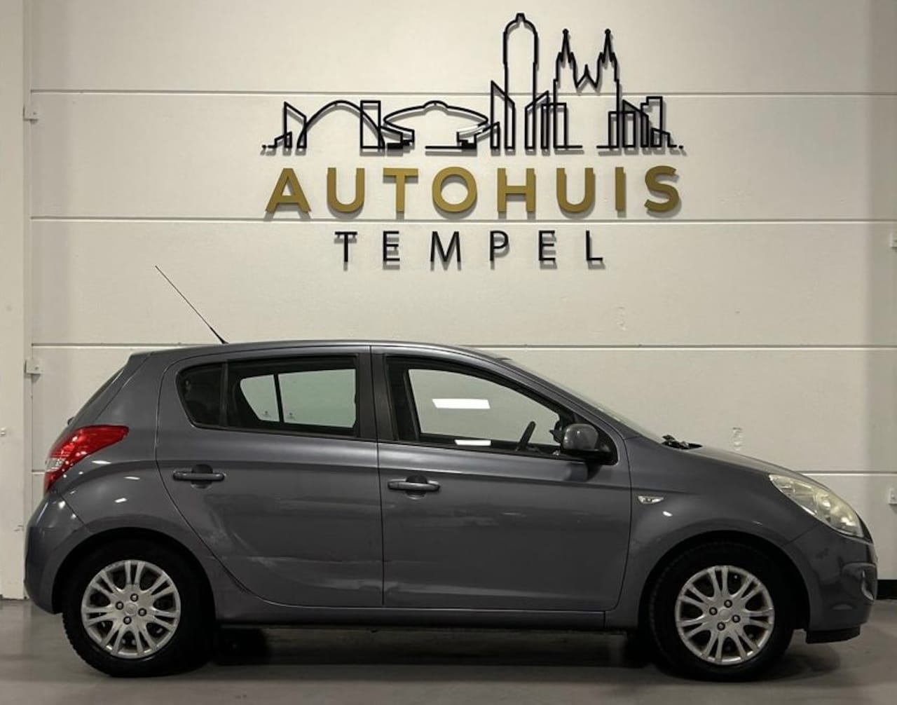 Hyundai i20 - 1.4i DynamicVersion Nap Automaat Airco 5Deurs Aux Isofix - AutoWereld.nl