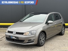 Volkswagen Golf - 1.6 TDI Highline PANORAMADAK | ACC | ECC |