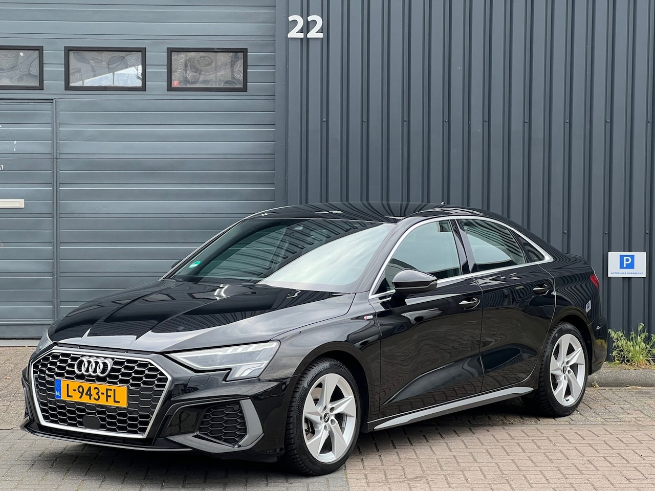 Audi A3 Limousine - 35 TFSI S-Line|150PK|Virtual|Matrix|PDC|Sportstoelen|Dealer Onderh - AutoWereld.nl