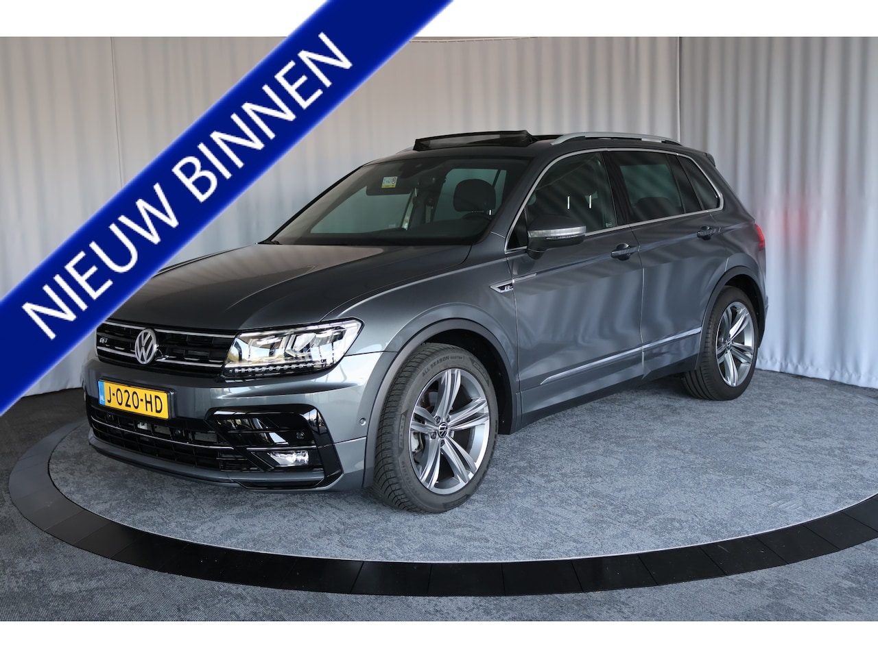 Volkswagen Tiguan - 1.5 TSI/DSG Highline R-line, Camera, Panoramdak, Trekhaak - AutoWereld.nl