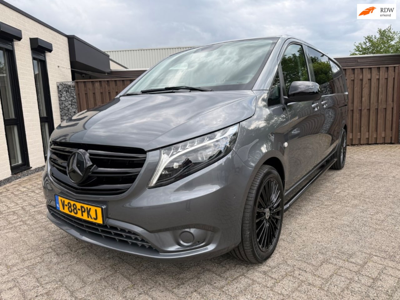 Mercedes-Benz Vito - 124 CDI L3 4X4 DC 2X SCHUIFDEUR - AutoWereld.nl