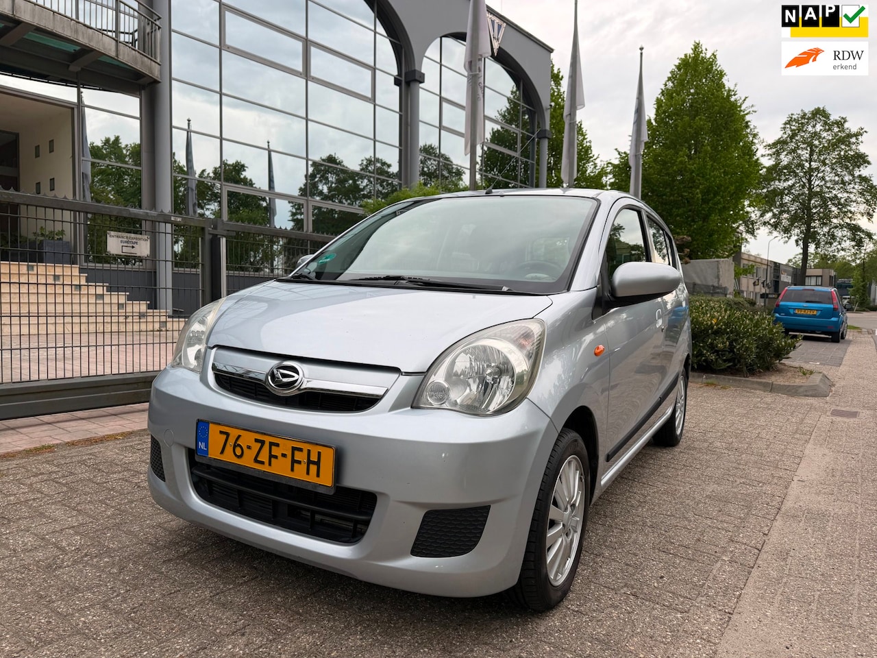 Daihatsu Cuore - 1.0 Premium AUTOMAAT,airco 123000 km - AutoWereld.nl