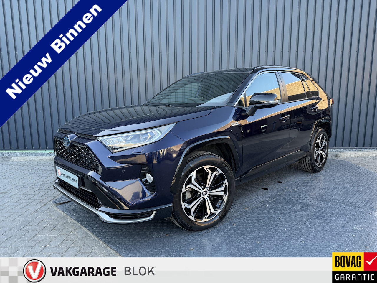 Toyota RAV4 - 2.5 Plug-in Hybrid AWD Bi-Tone Plus |Top kleur MIDNIGHT BLUE!! | Alle OPTIES | Rijklaar!! - AutoWereld.nl