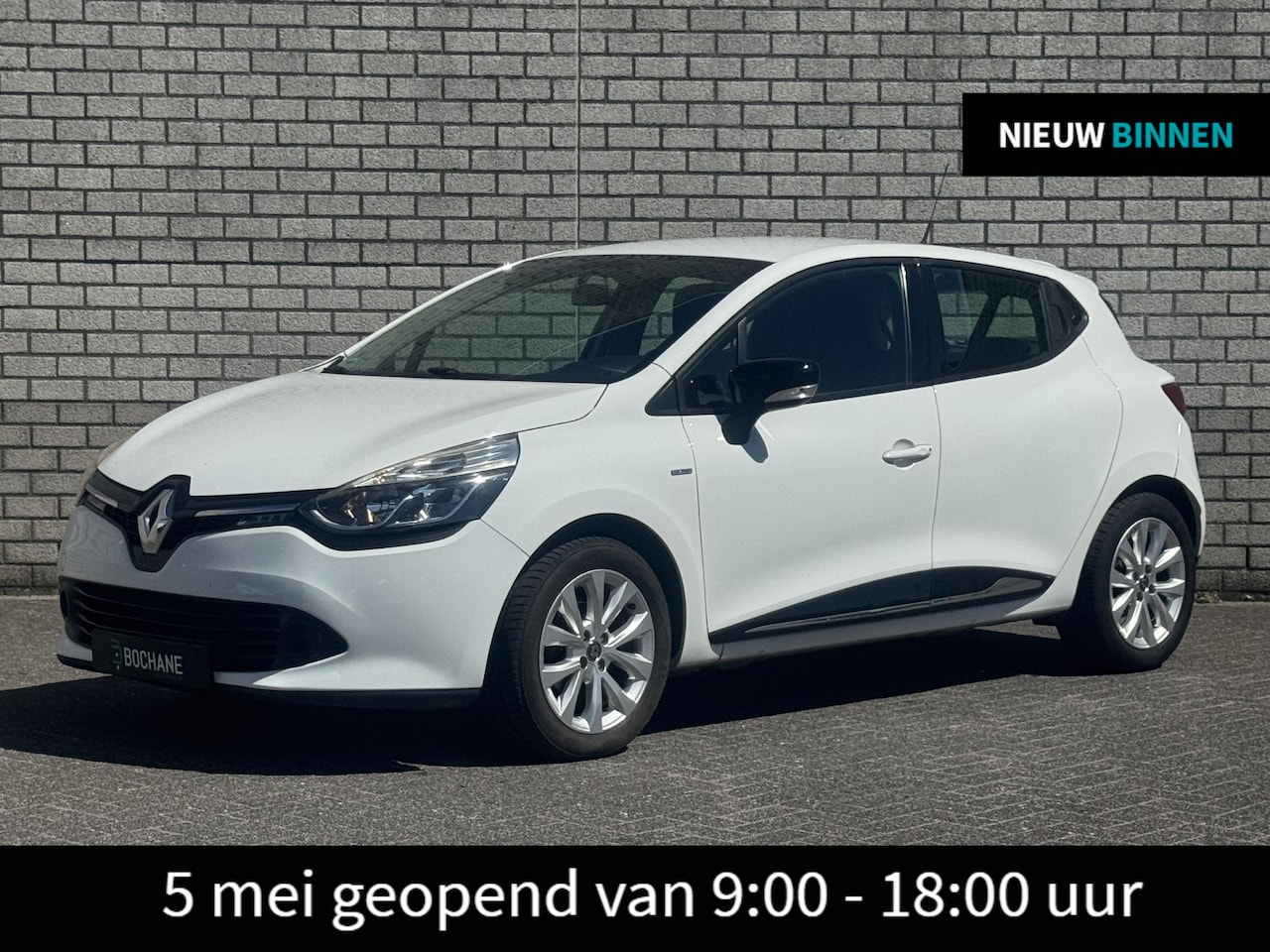 Renault Clio - Expression 1.2 16V 75 | Navigatie | Cruise Control | DAB+ | Bluetooth | - AutoWereld.nl
