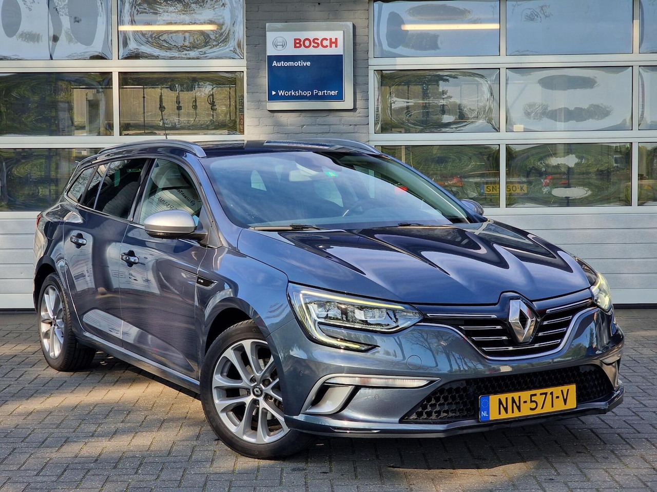 Renault Mégane Estate - 1.2 TCe GT-Line|Trekhaak|Xenon|eerste-eigenaar|Camera|Carplay|sfeerverlichting|Cruise| - AutoWereld.nl