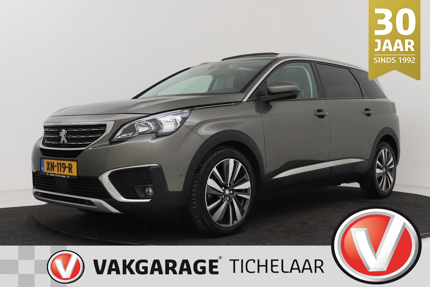 Peugeot 5008 - 1.6 PureTech Allure | Trekhaak | Panoramadak | 180 PK | Digital Cockpit | CarPlay | Camera - AutoWereld.nl