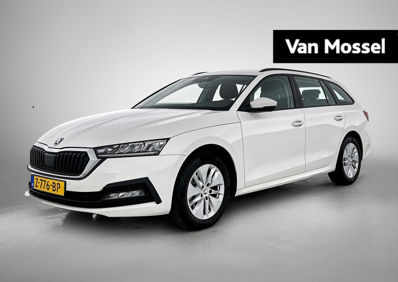 Skoda Octavia Combi - 1.0 e-TSI Business Edition ELEKTR. ACHTERKLEP | DRIVE MODE | VIRTUAL COCKPIT | PARKEERSENS - AutoWereld.nl