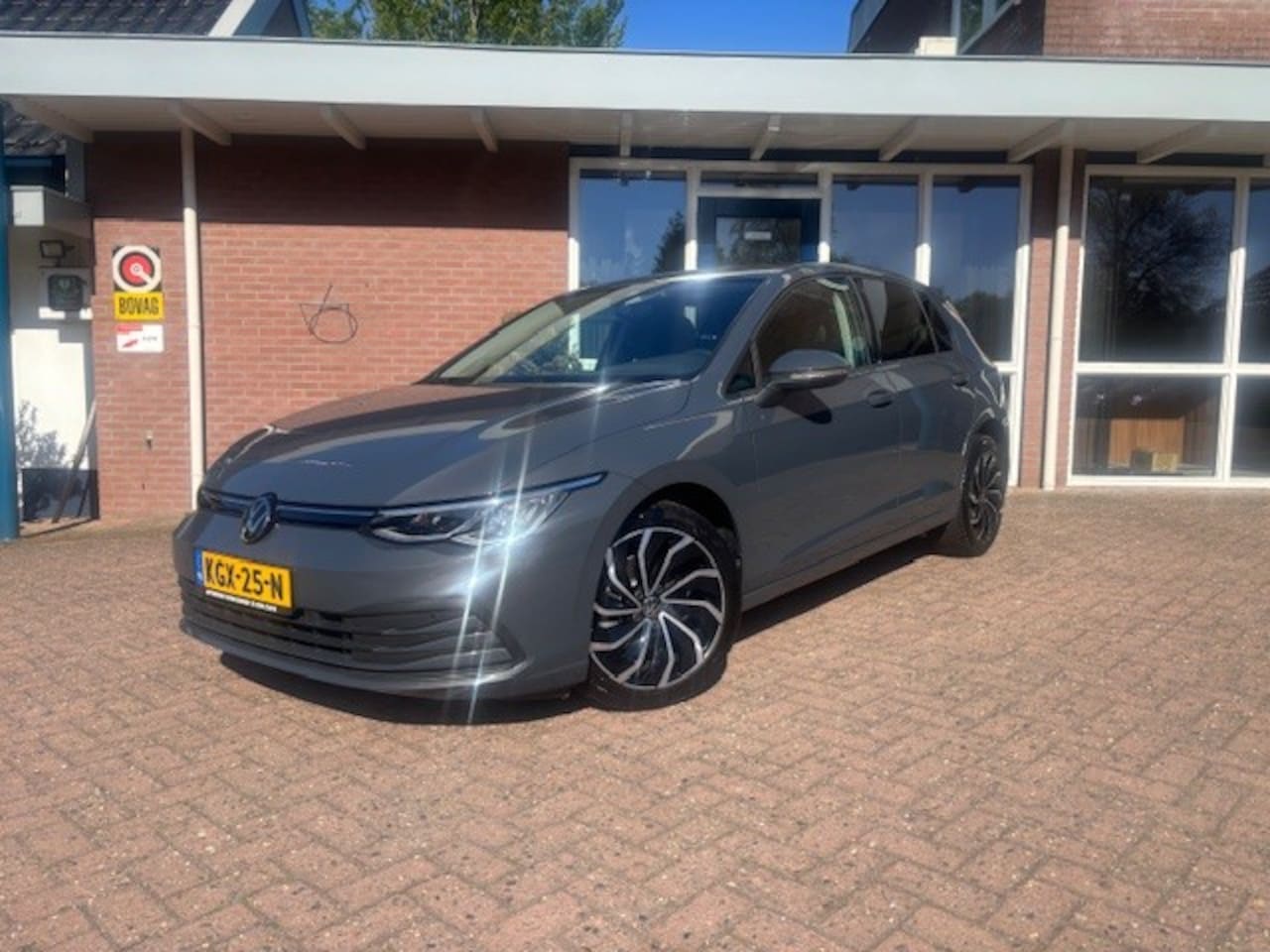 Volkswagen Golf - 1.0 TSI Life Business 1.0 TSI Life Business - AutoWereld.nl